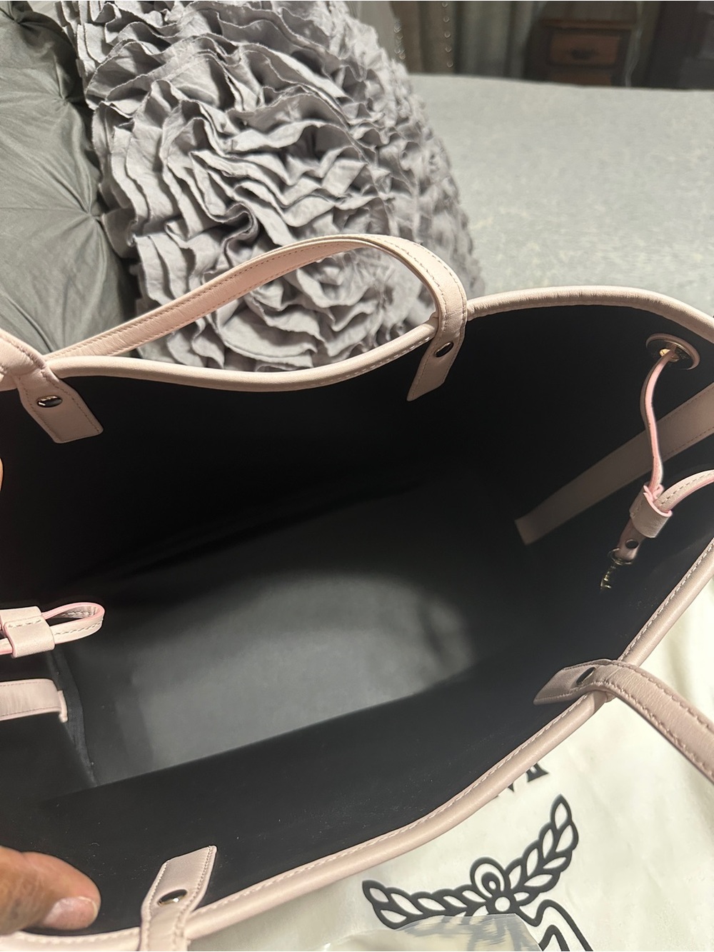 MCM AREN VI LEATHER MIX SHOPPER MED - Picture 4 of 13
